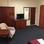 Capitol 3*